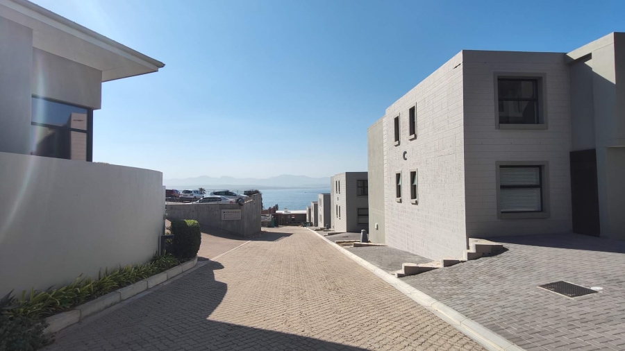 2 Bedroom Property for Sale in Mossel Bay Central Western Cape